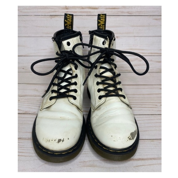 Dr. Martens White Classic Combat Boots Big Kids Sz 3 - Picture 3 of 12